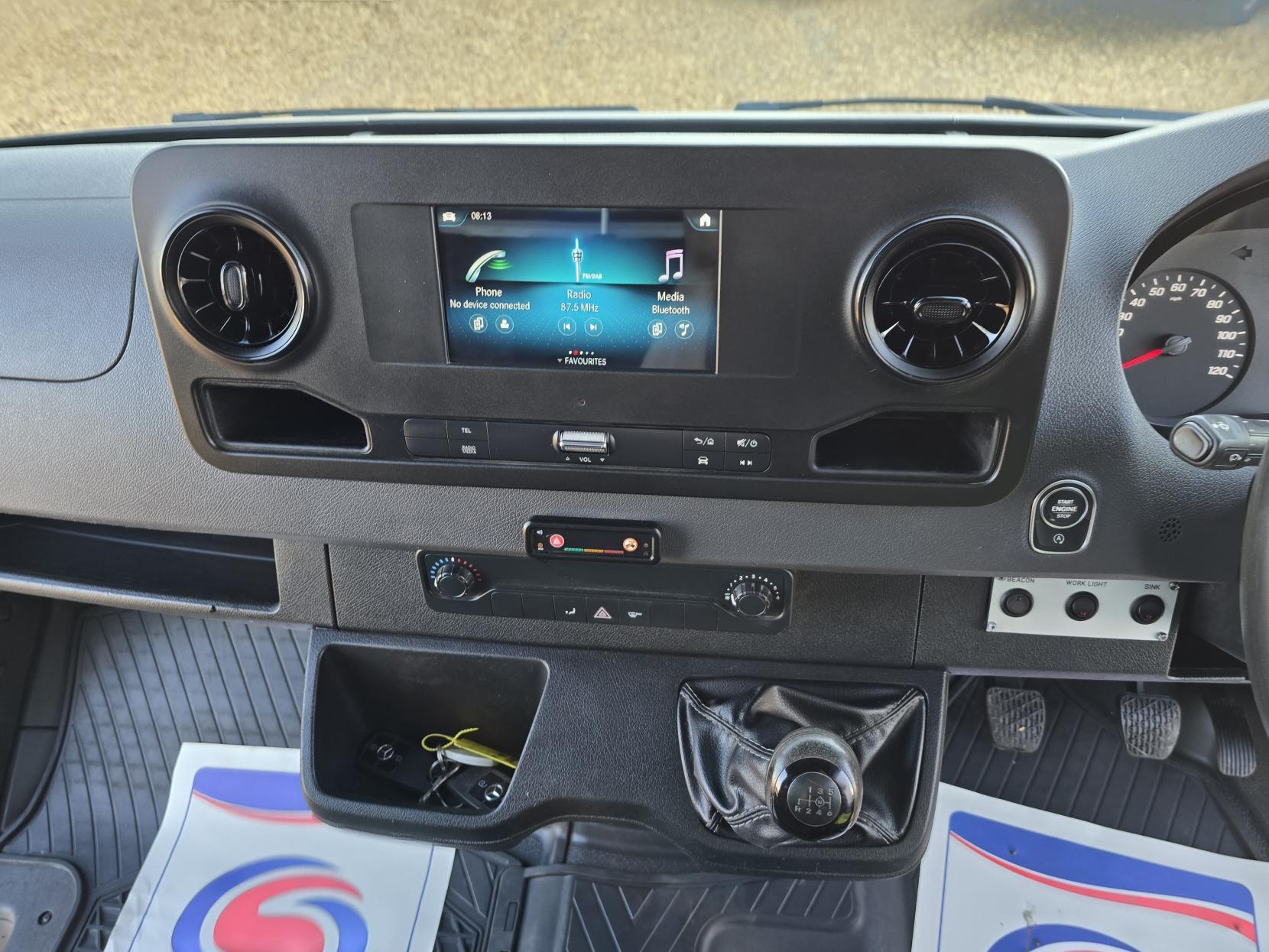 Mercedes-Benz Sprinter 2.1 316 CDI Chassis Cab 2dr Diesel Manual RWD L3 Euro 6 (163 ps)