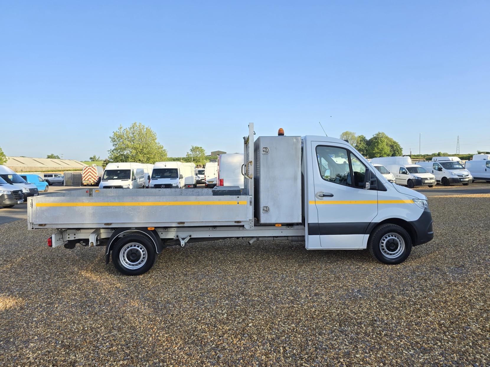 Mercedes-Benz Sprinter 2.1 316 CDI Chassis Cab 2dr Diesel Manual RWD L3 Euro 6 (163 ps)