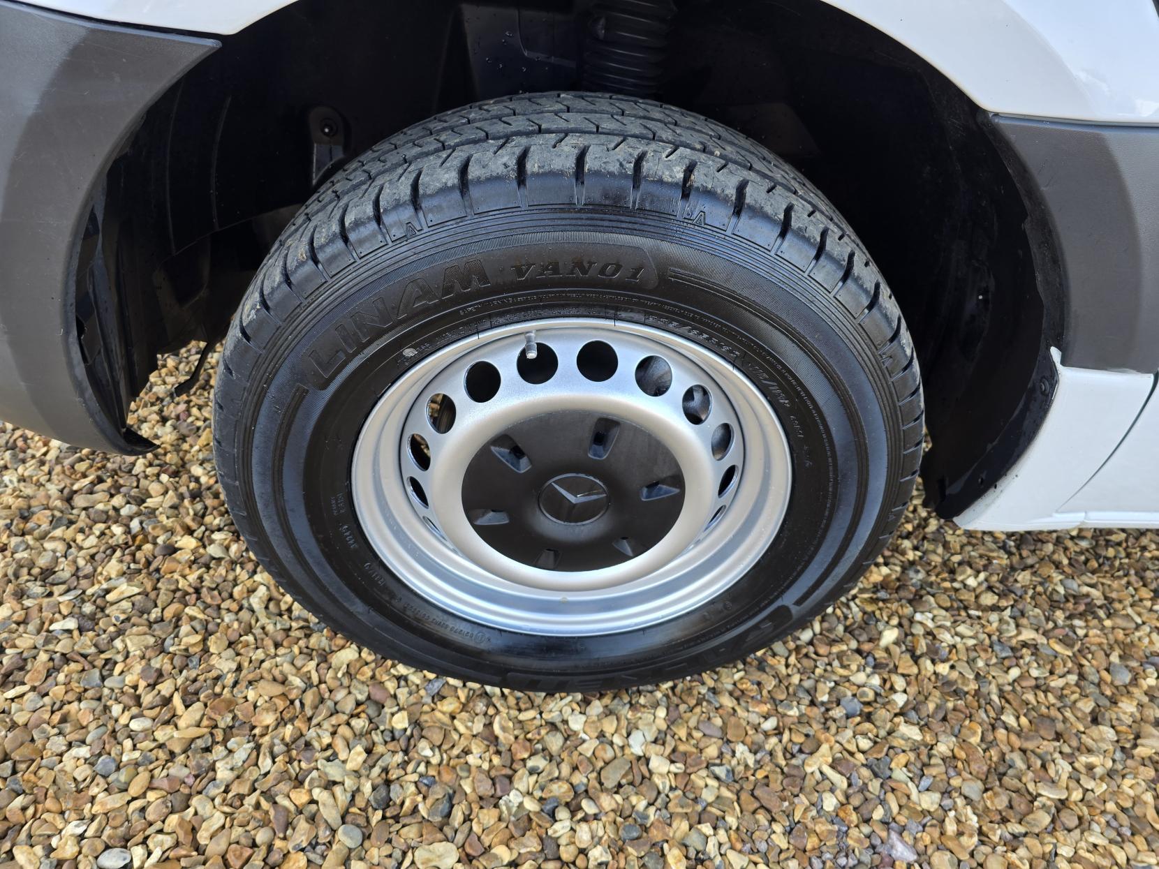 Mercedes-Benz Sprinter 2.1 316 CDI Chassis Cab 2dr Diesel Manual RWD L3 Euro 6 (163 ps)