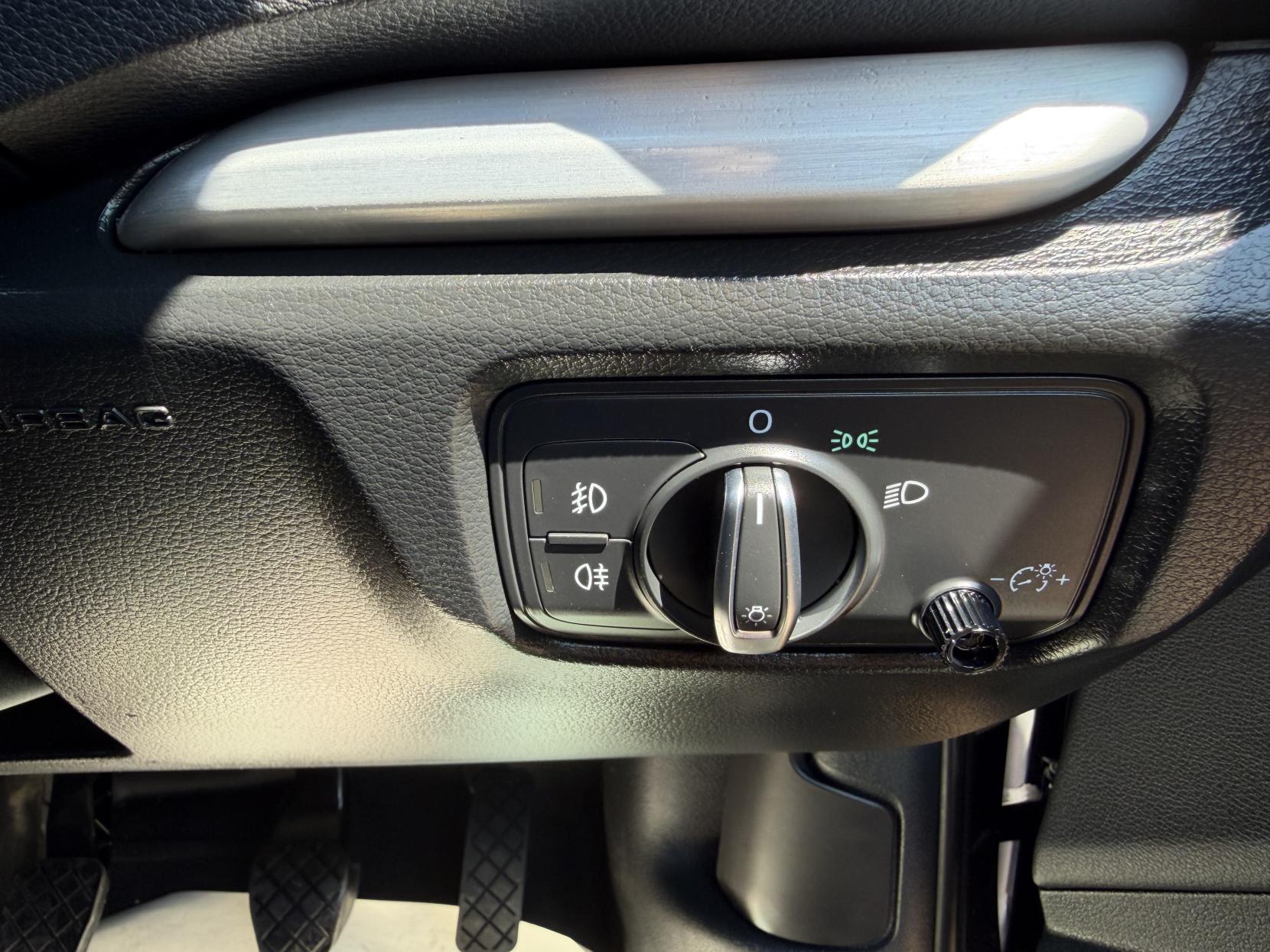 2014 Audi A3 2.0 TDI S line Sportback 5dr Diesel Manual Euro 5 (s/s) (150 ps) - Thumbnail 28