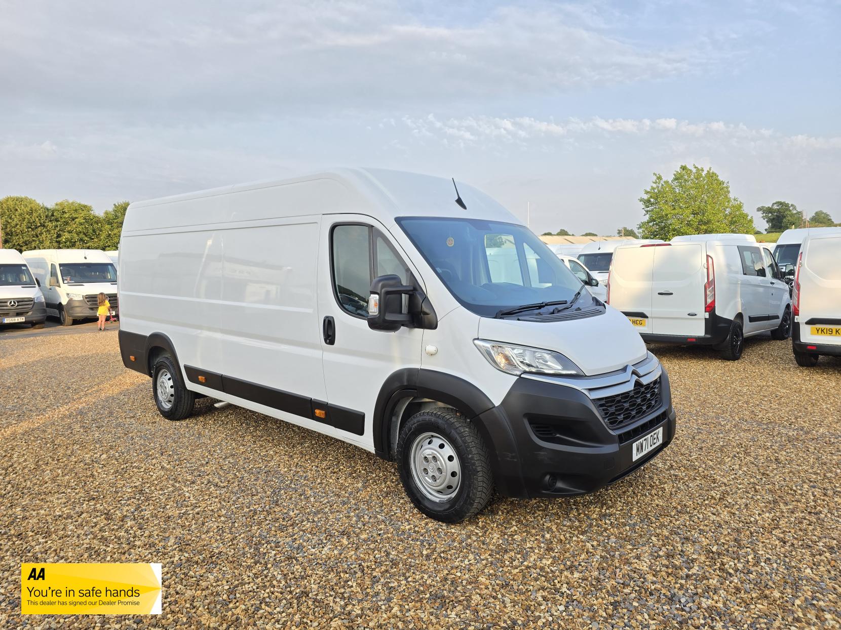 Citroen Relay 2.2 BlueHDi 35 Enterprise Panel Van 5dr Diesel Manual L4 High Roof Euro 6 (s/s) (Heavy) (140 ps)