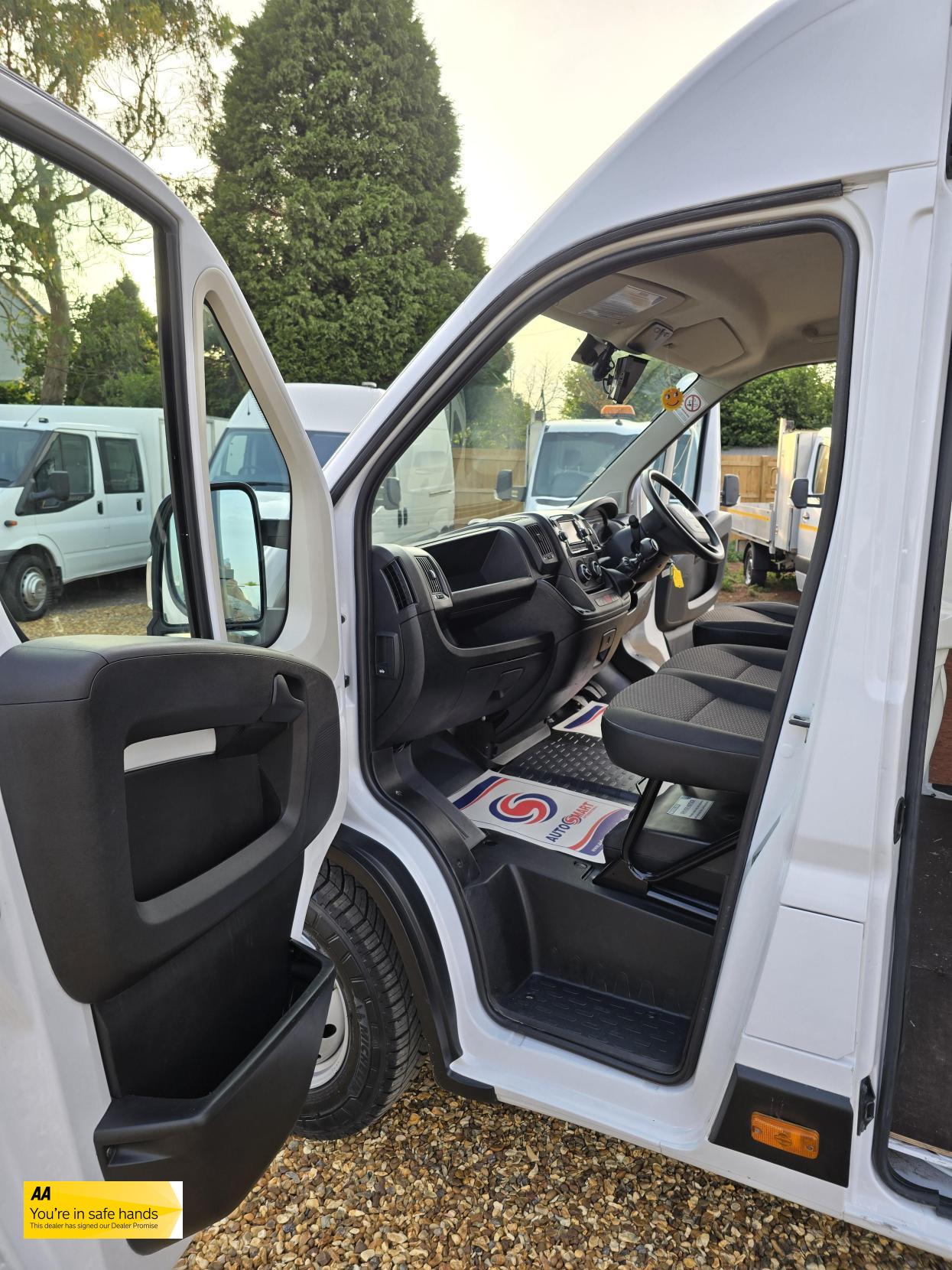 Citroen Relay 2.2 BlueHDi 35 Enterprise Panel Van 5dr Diesel Manual L4 High Roof Euro 6 (s/s) (Heavy) (140 ps)