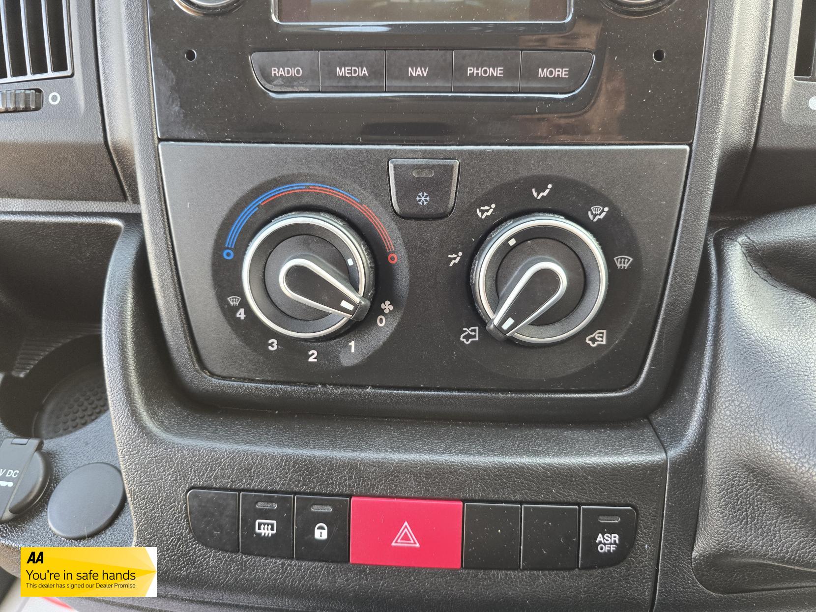 Citroen Relay 2.2 BlueHDi 35 Enterprise Panel Van 5dr Diesel Manual L4 High Roof Euro 6 (s/s) (Heavy) (140 ps)