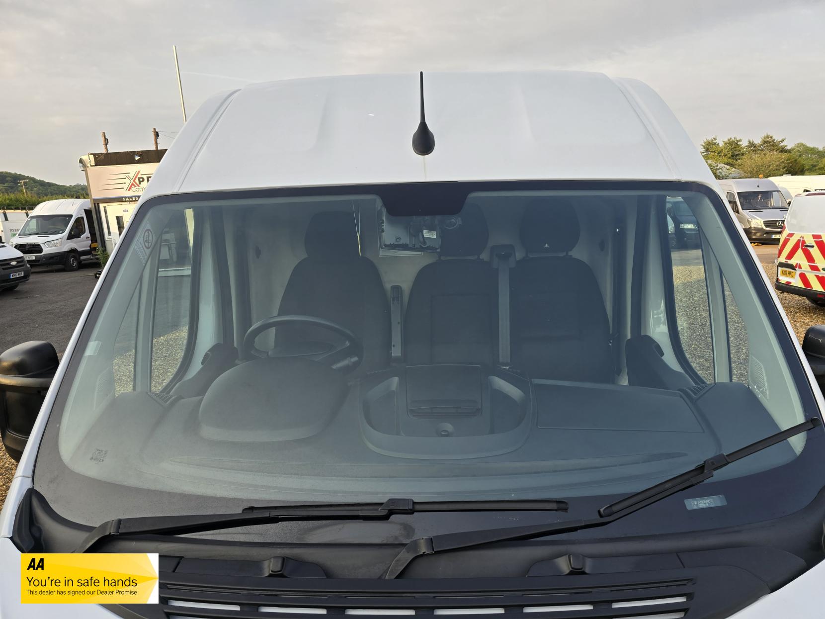Citroen Relay 2.2 BlueHDi 35 Enterprise Panel Van 5dr Diesel Manual L4 High Roof Euro 6 (s/s) (Heavy) (140 ps)
