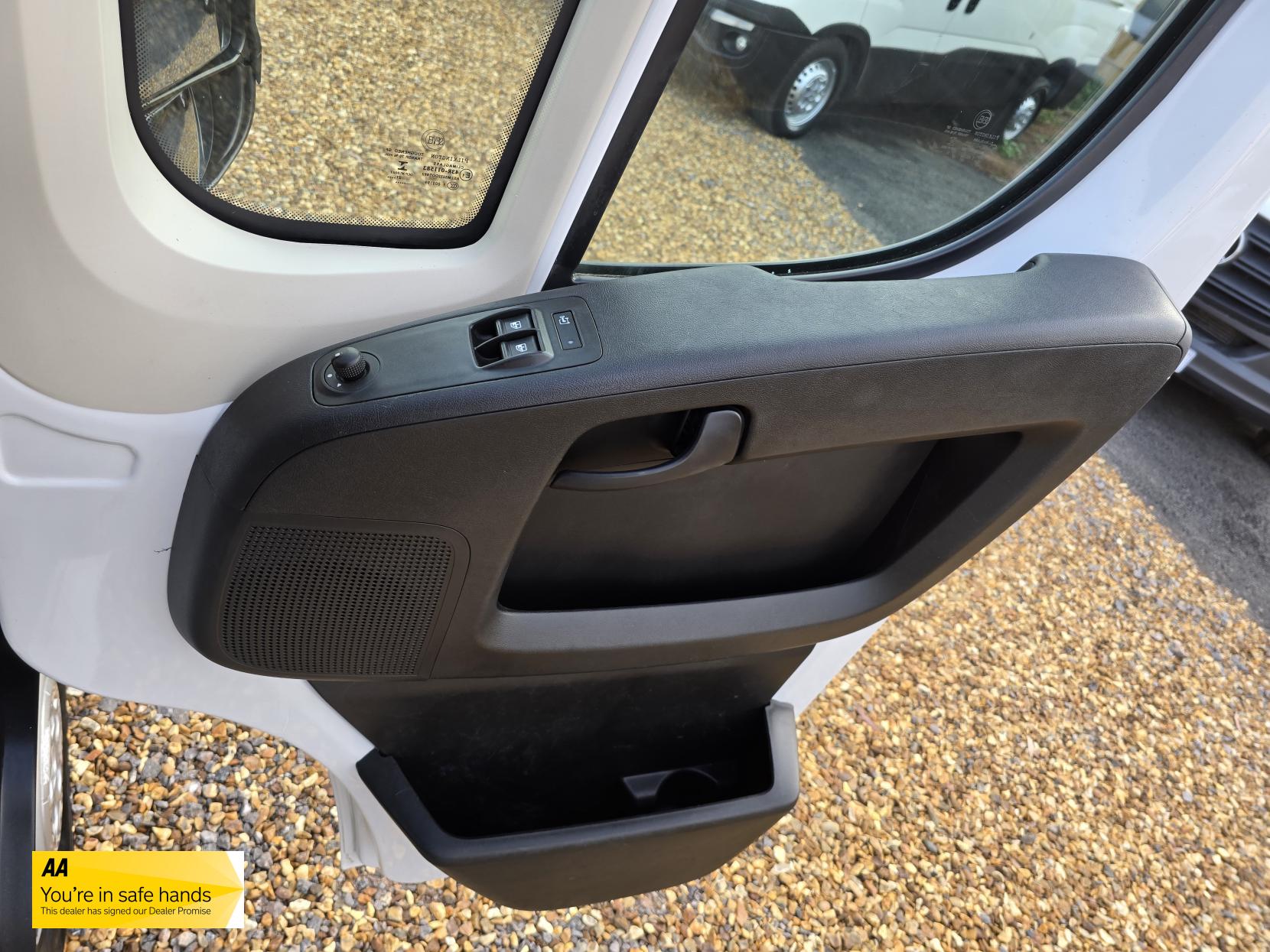 Citroen Relay 2.2 BlueHDi 35 Enterprise Panel Van 5dr Diesel Manual L4 High Roof Euro 6 (s/s) (Heavy) (140 ps)
