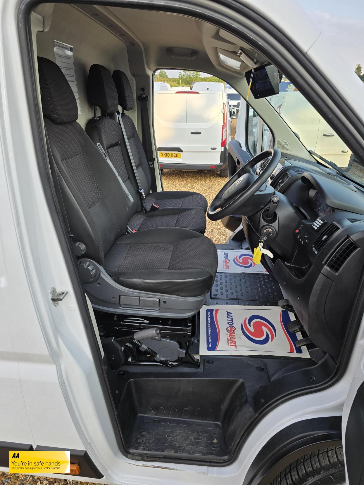 Citroen Relay 2.2 BlueHDi 35 Enterprise Panel Van 5dr Diesel Manual L4 High Roof Euro 6 (s/s) (Heavy) (140 ps)