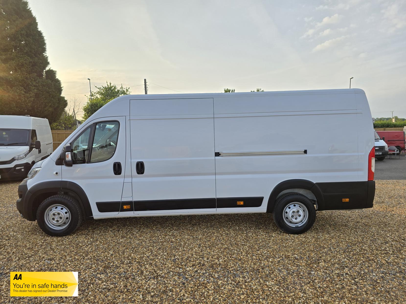 Citroen Relay 2.2 BlueHDi 35 Enterprise Panel Van 5dr Diesel Manual L4 High Roof Euro 6 (s/s) (Heavy) (140 ps)