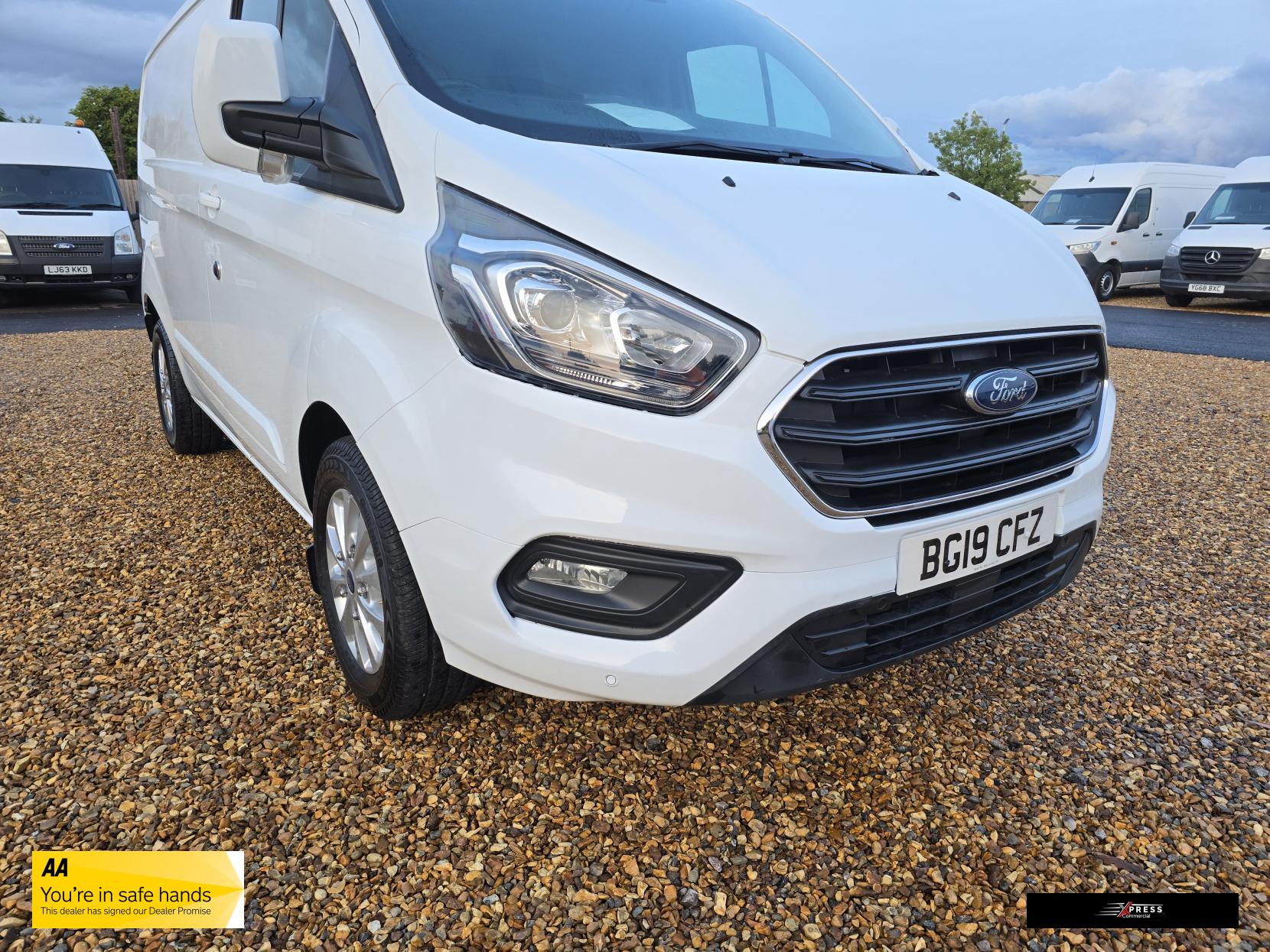 Ford Transit Custom Transit Custom 2.0 300 EcoBlue Limited Panel Van 5dr Diesel Manual L1 H1 Euro 6 (s/s) (130 ps)