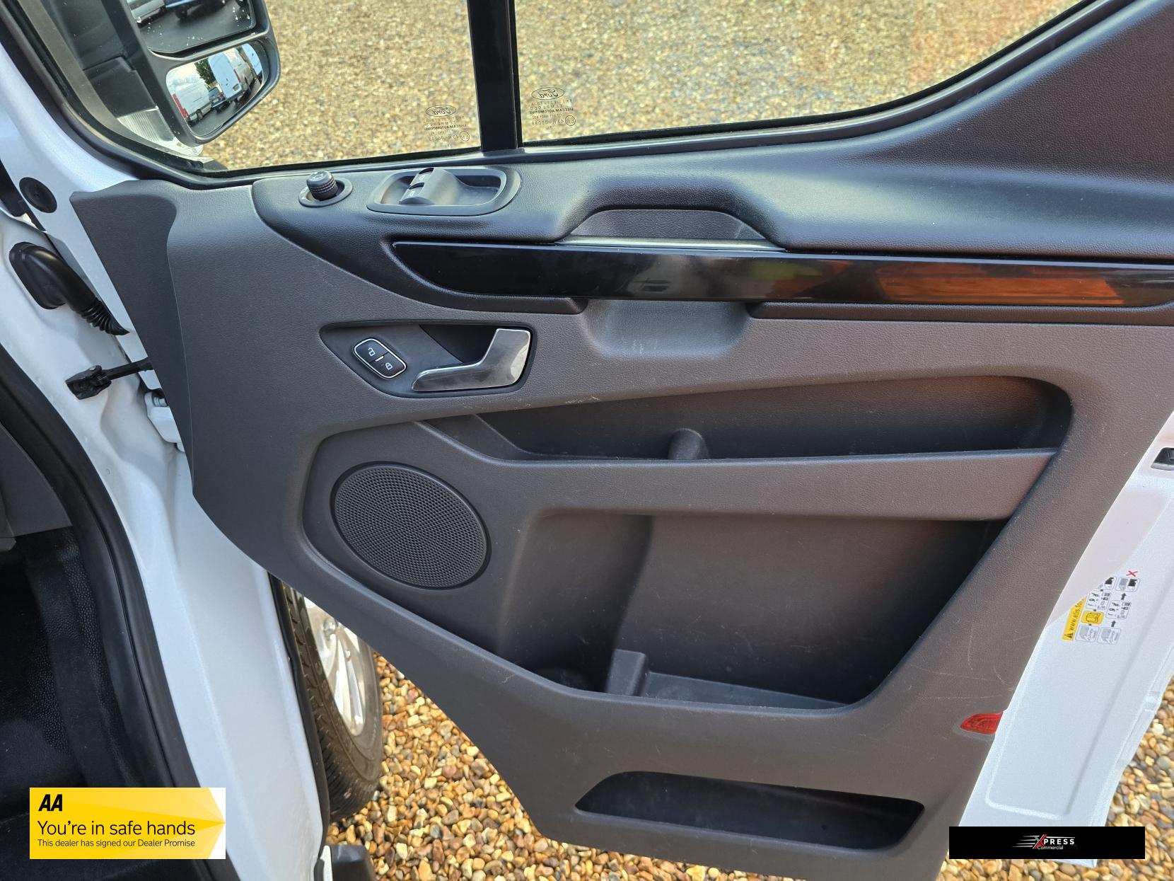 Ford Transit Custom Transit Custom 2.0 300 EcoBlue Limited Panel Van 5dr Diesel Manual L1 H1 Euro 6 (s/s) (130 ps)