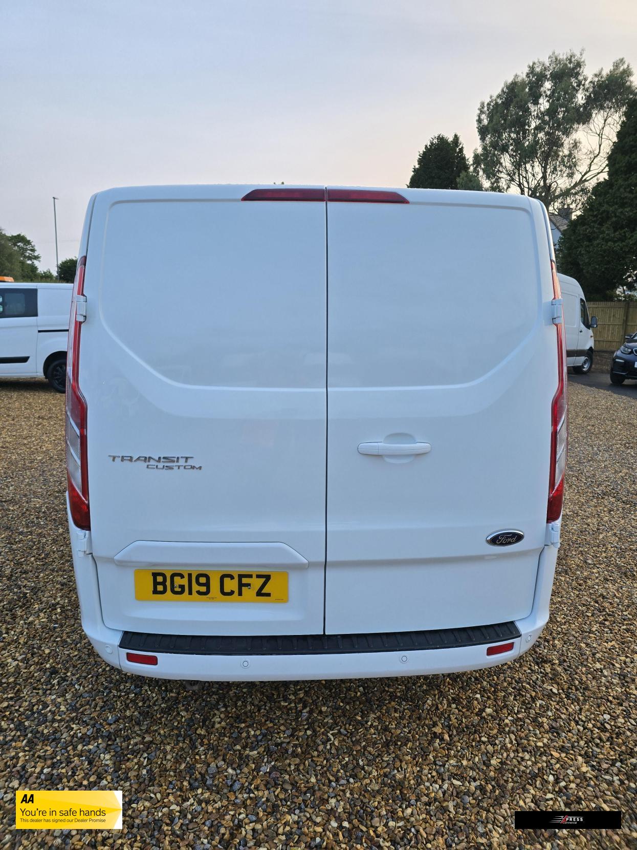 Ford Transit Custom Transit Custom 2.0 300 EcoBlue Limited Panel Van 5dr Diesel Manual L1 H1 Euro 6 (s/s) (130 ps)
