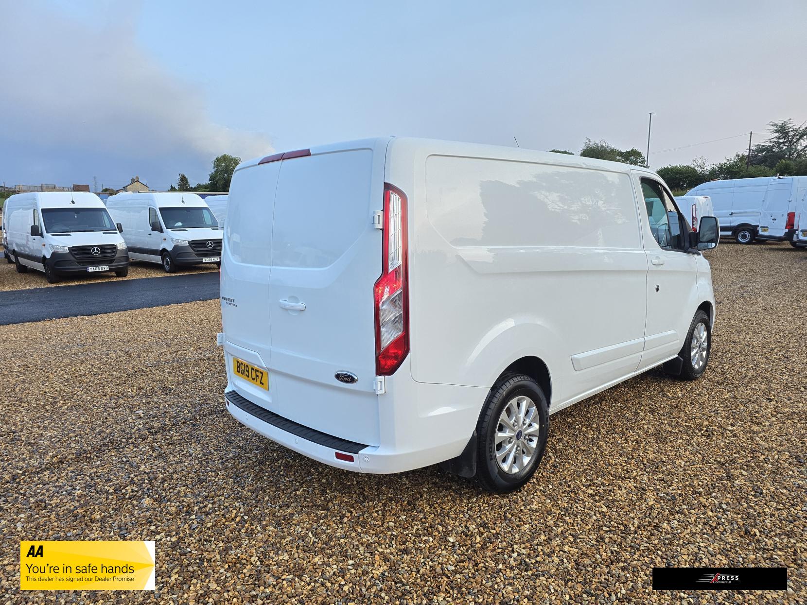 Ford Transit Custom Transit Custom 2.0 300 EcoBlue Limited Panel Van 5dr Diesel Manual L1 H1 Euro 6 (s/s) (130 ps)