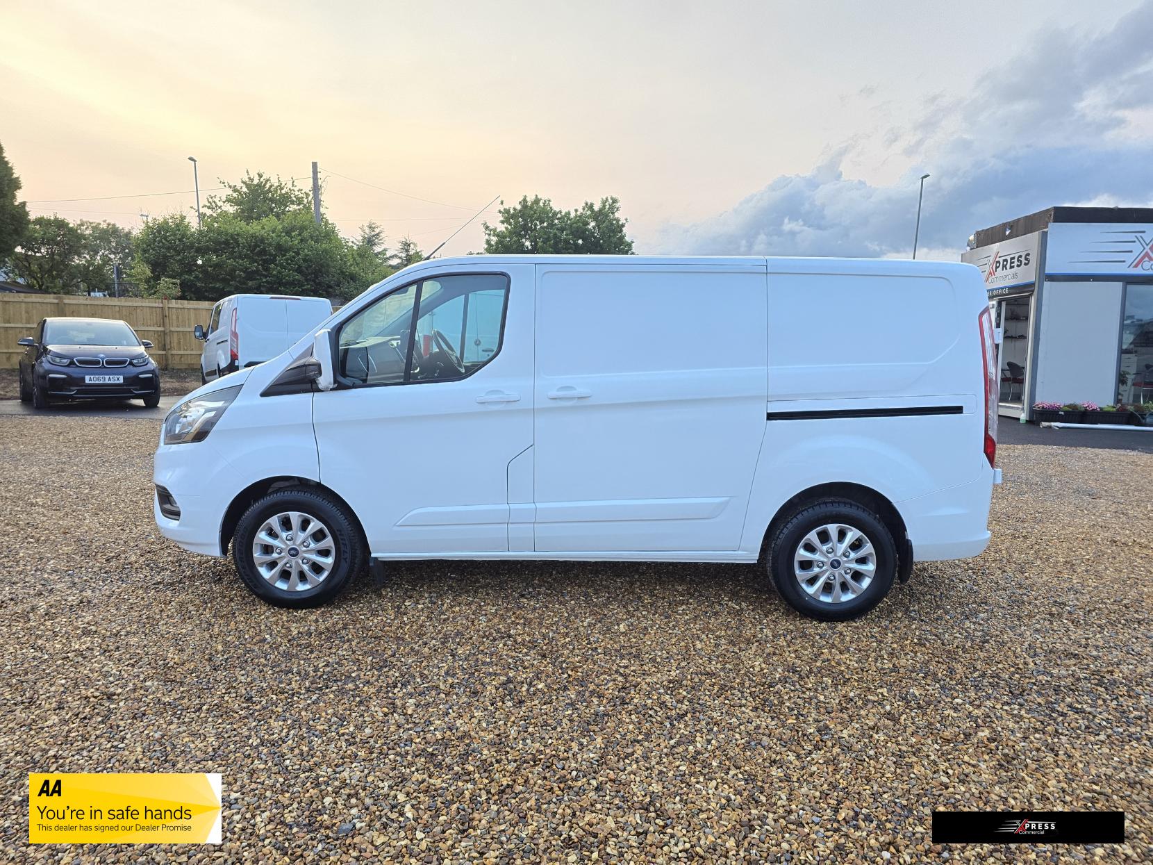 Ford Transit Custom Transit Custom 2.0 300 EcoBlue Limited Panel Van 5dr Diesel Manual L1 H1 Euro 6 (s/s) (130 ps)