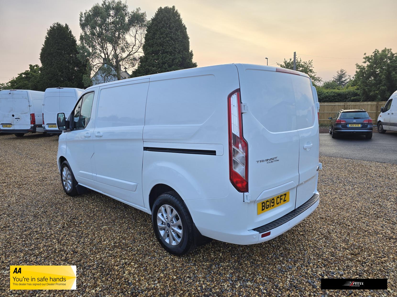 Ford Transit Custom Transit Custom 2.0 300 EcoBlue Limited Panel Van 5dr Diesel Manual L1 H1 Euro 6 (s/s) (130 ps)
