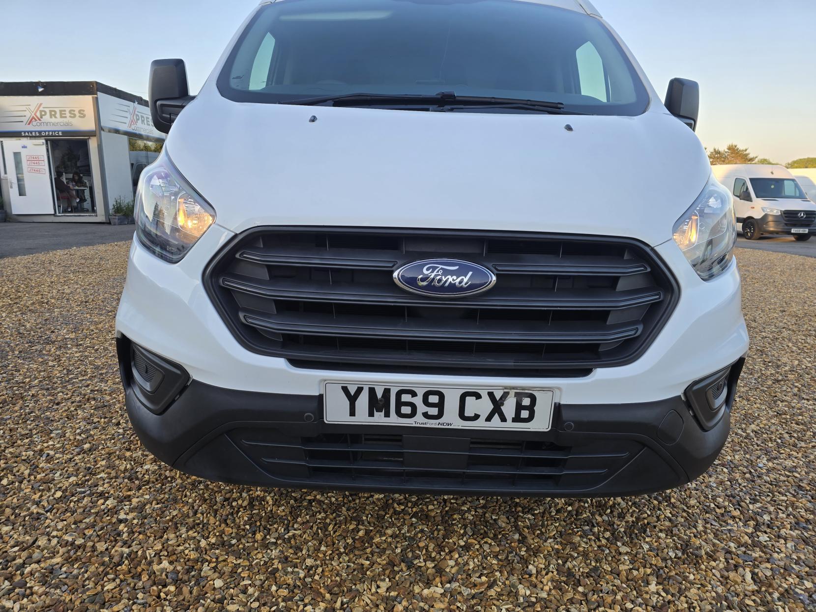 Ford Transit Custom 2.0 280 EcoBlue Leader Panel Van 5dr Diesel Manual L1 H2 Euro 6 (s/s) (105 ps)