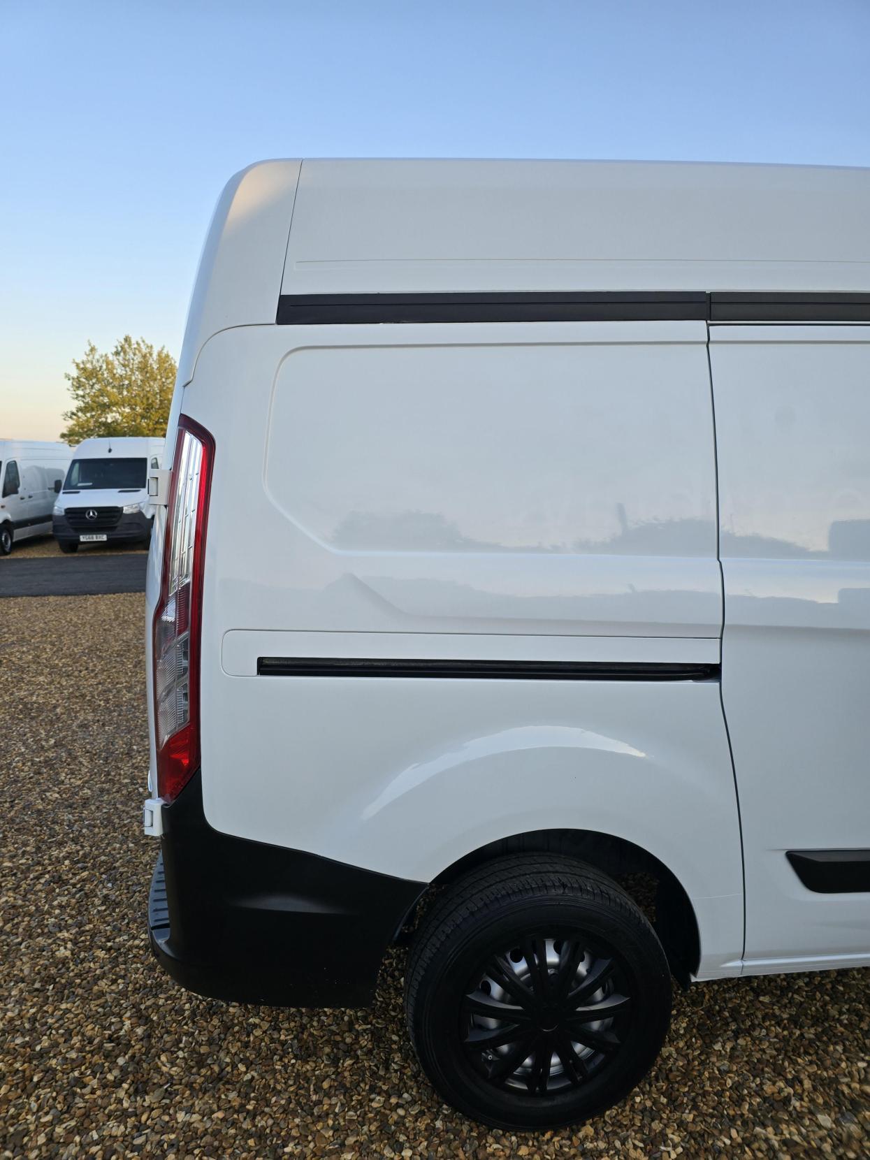 Ford Transit Custom 2.0 280 EcoBlue Leader Panel Van 5dr Diesel Manual L1 H2 Euro 6 (s/s) (105 ps)