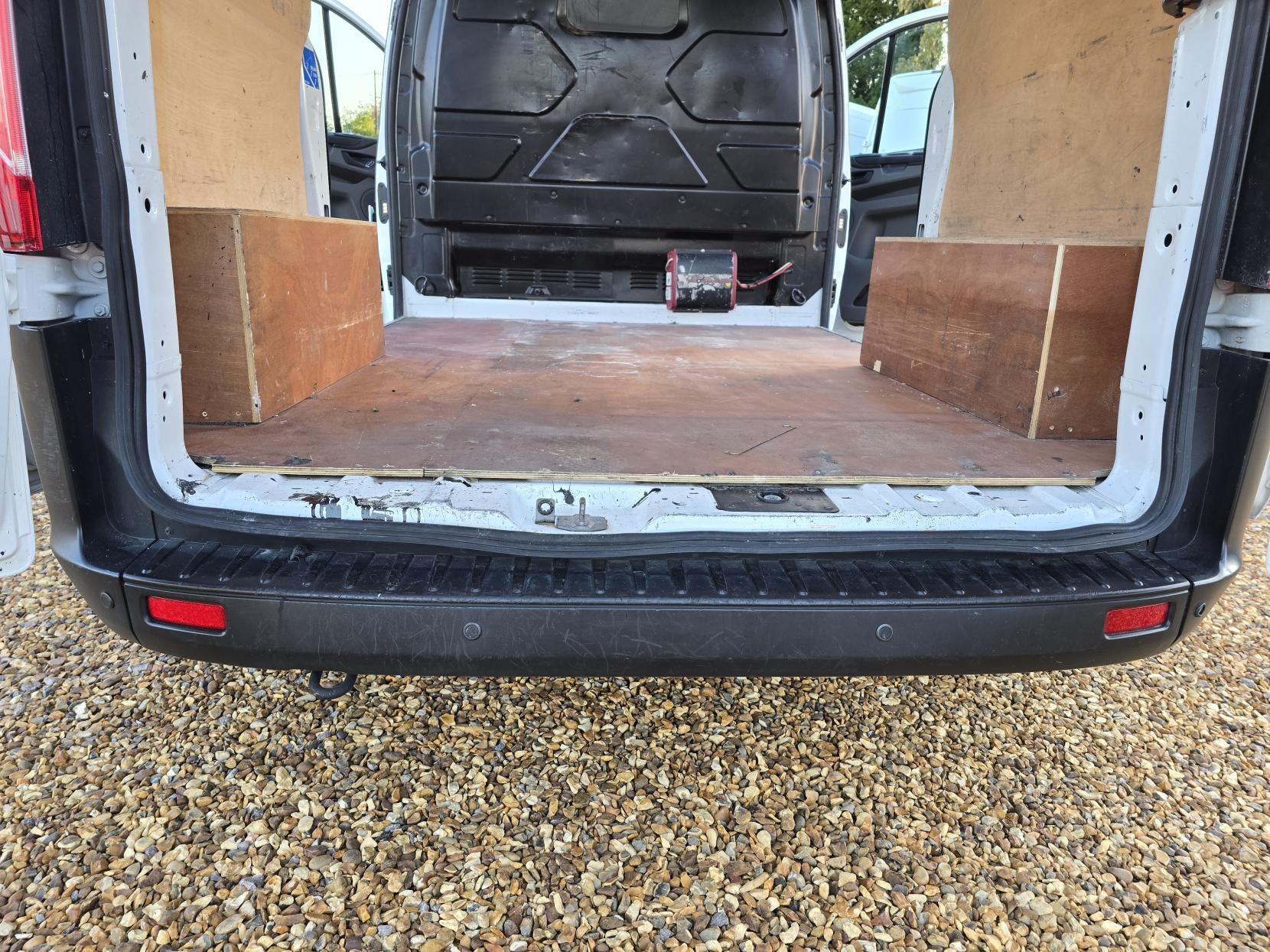 Ford Transit Custom 2.0 280 EcoBlue Leader Panel Van 5dr Diesel Manual L1 H2 Euro 6 (s/s) (105 ps)