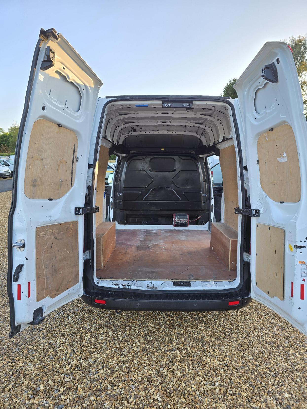 Ford Transit Custom 2.0 280 EcoBlue Leader Panel Van 5dr Diesel Manual L1 H2 Euro 6 (s/s) (105 ps)