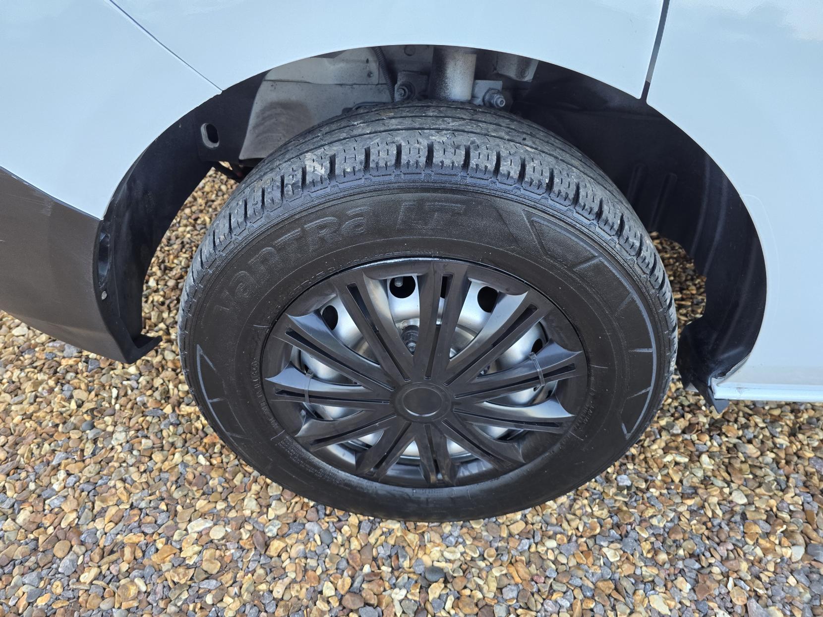 Ford Transit Custom 2.0 280 EcoBlue Leader Panel Van 5dr Diesel Manual L1 H2 Euro 6 (s/s) (105 ps)