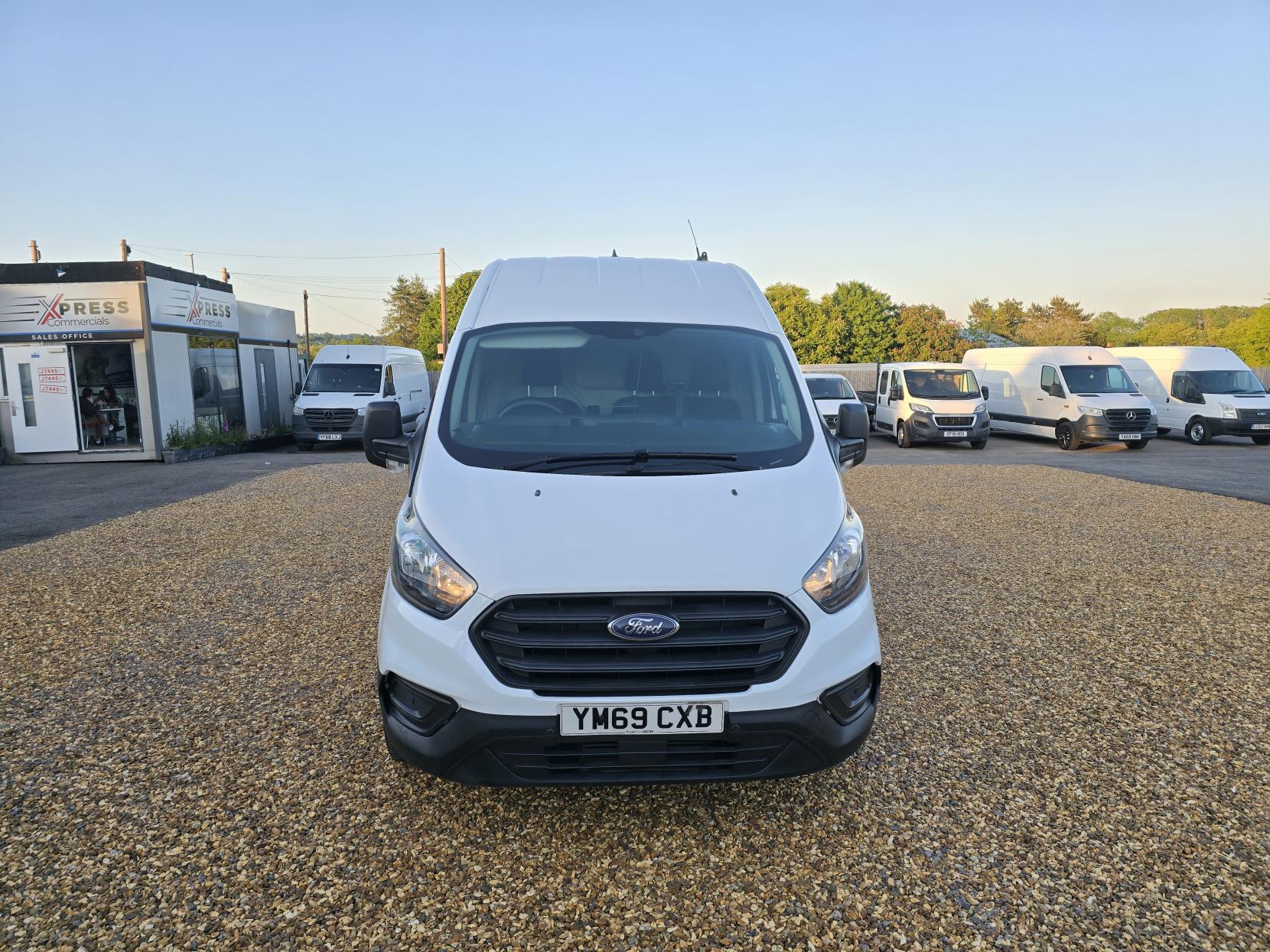 Ford Transit Custom 2.0 280 EcoBlue Leader Panel Van 5dr Diesel Manual L1 H2 Euro 6 (s/s) (105 ps)
