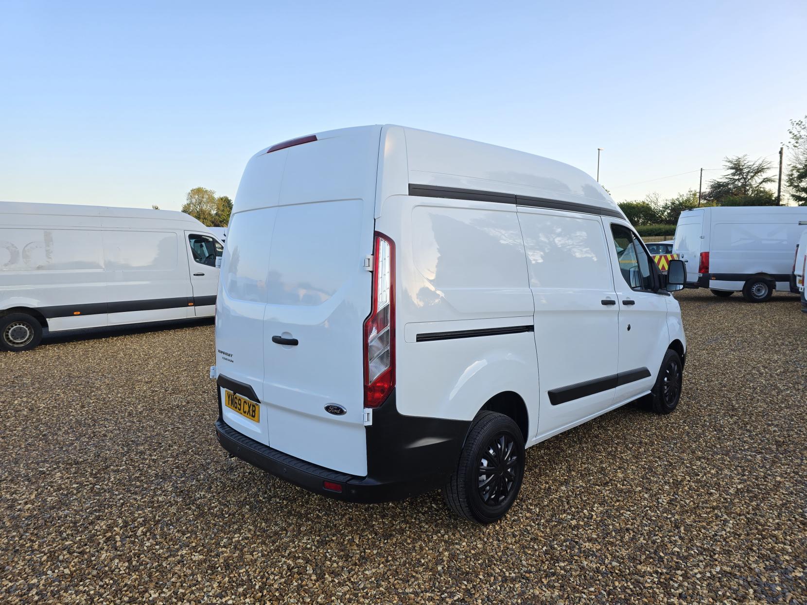Ford Transit Custom 2.0 280 EcoBlue Leader Panel Van 5dr Diesel Manual L1 H2 Euro 6 (s/s) (105 ps)