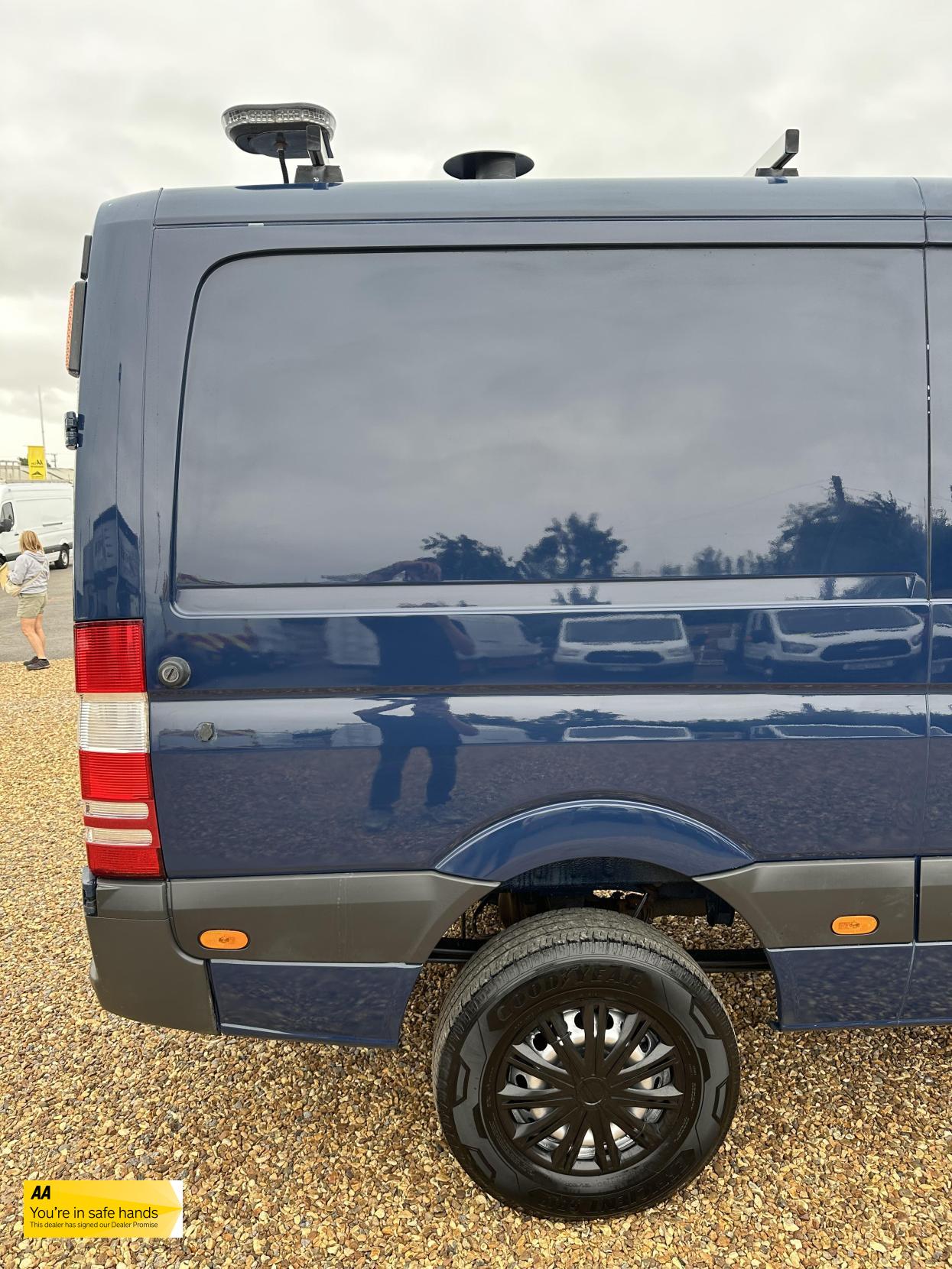 Mercedes-Benz Sprinter 2.1 316 CDi Panel Van 4dr Diesel Manual 4WD L2 (246 g/km, 163 bhp)