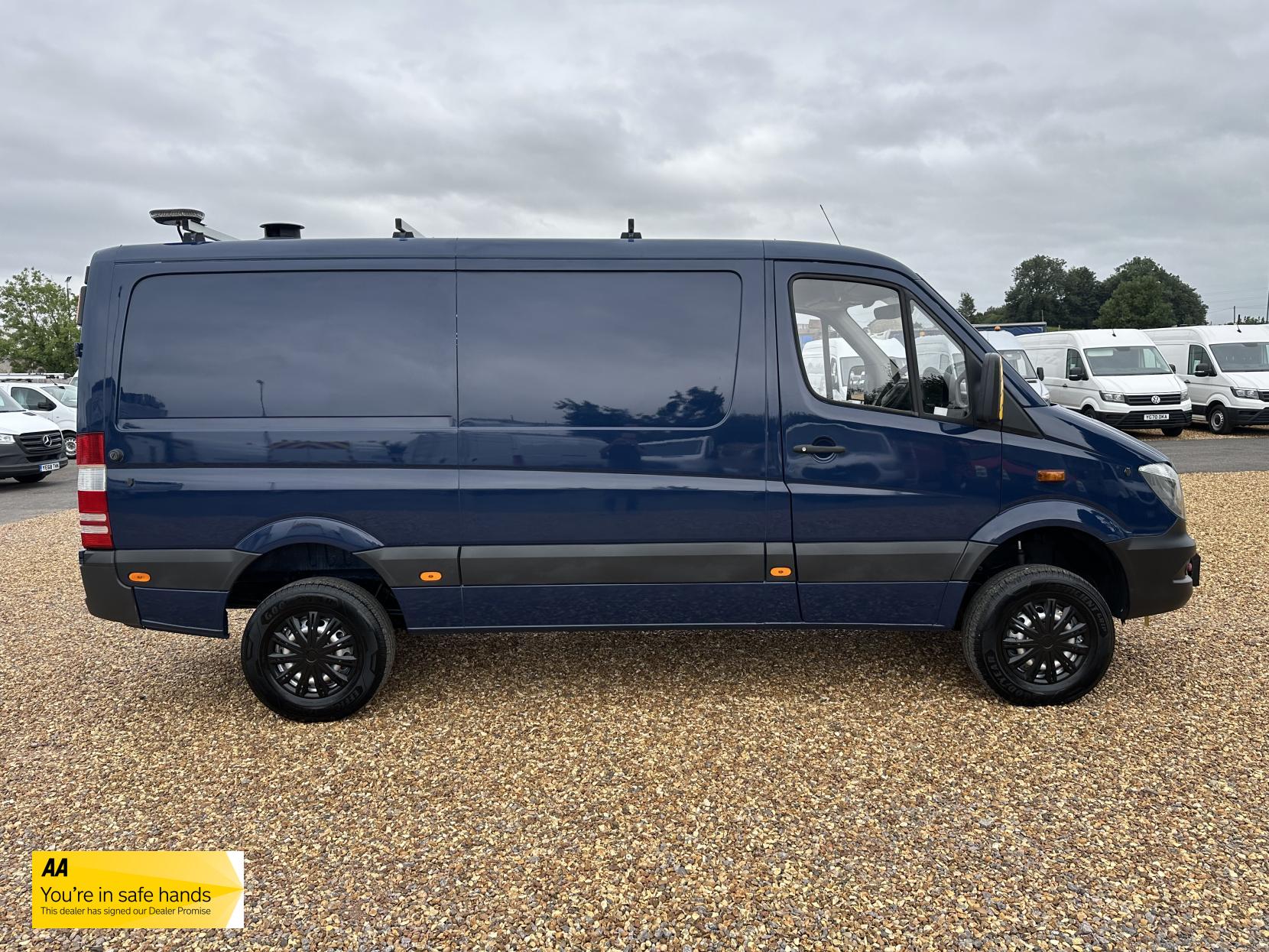 Mercedes-Benz Sprinter 2.1 316 CDi Panel Van 4dr Diesel Manual 4WD L2 (246 g/km, 163 bhp)