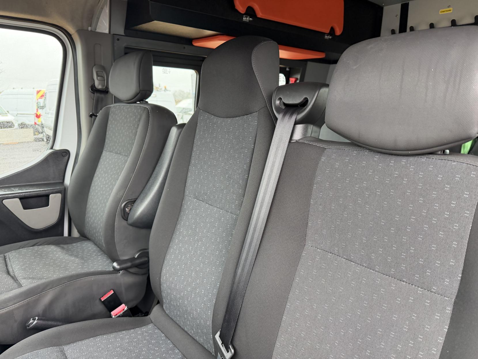 Vauxhall Movano 2.3 CDTi 3500 Panel Van 5dr Diesel Manual FWD L2 H2 Euro 6 (130 ps)