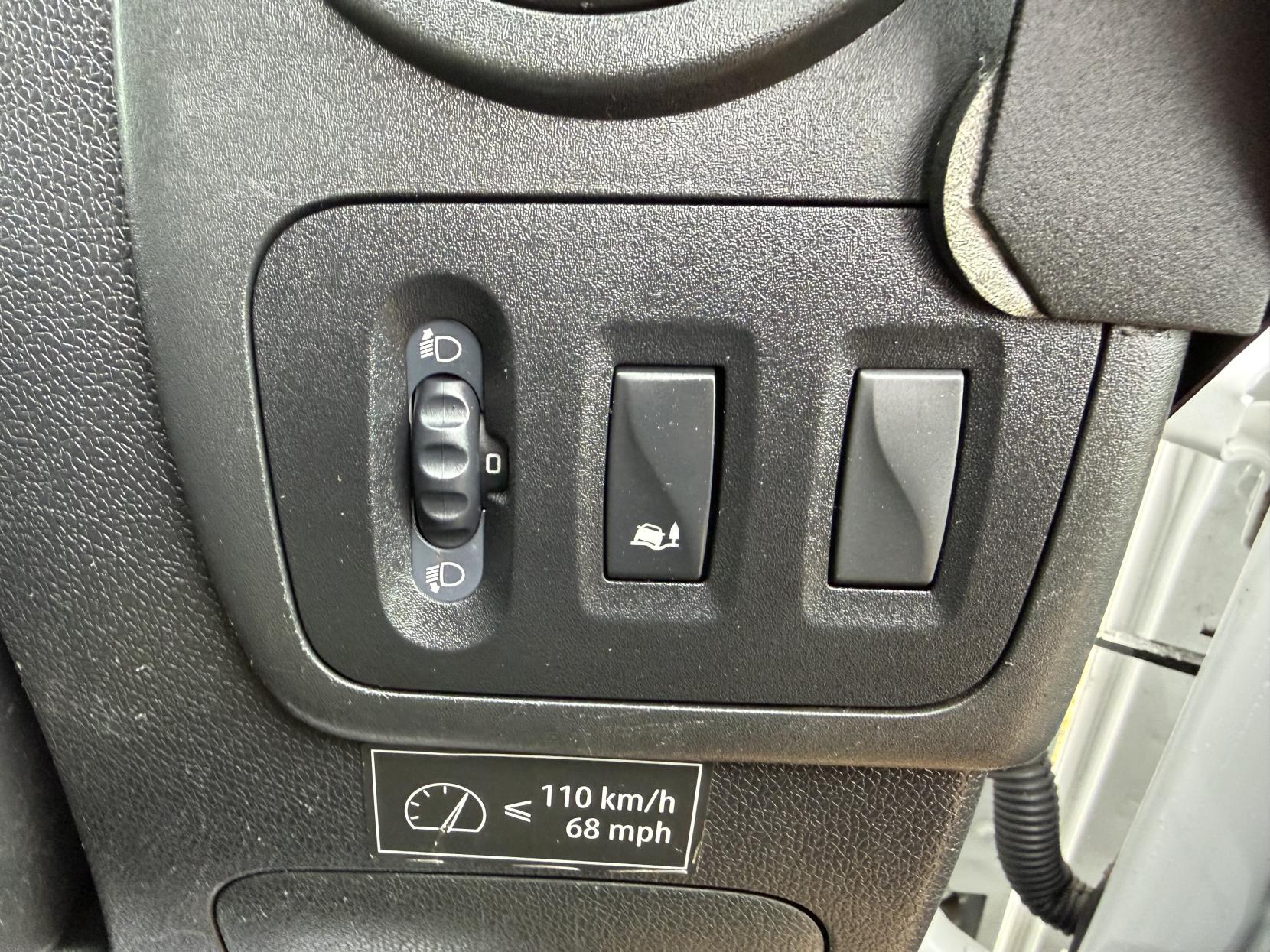 Vauxhall Movano 2.3 CDTi 3500 Panel Van 5dr Diesel Manual FWD L2 H2 Euro 6 (130 ps)