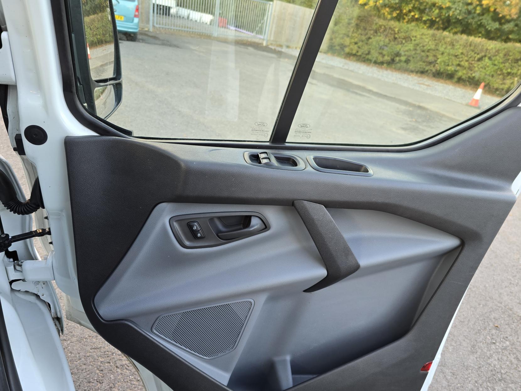 Ford Transit Custom 2.0 TDCi 310 Panel Van 5dr Diesel Manual L1 H1 (157 g/km, 104 bhp)