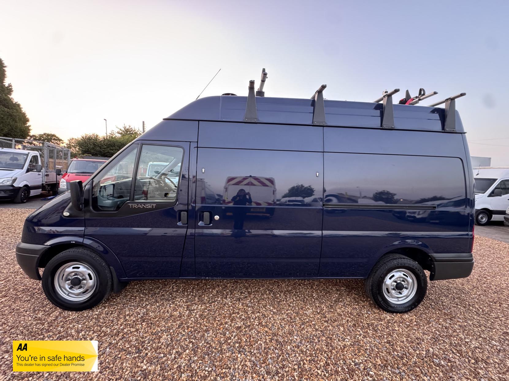 Ford Transit 2.2 TDCi 350 Panel Van 3dr Diesel Manual FWD L2 H3 (209 g/km, 123 bhp)