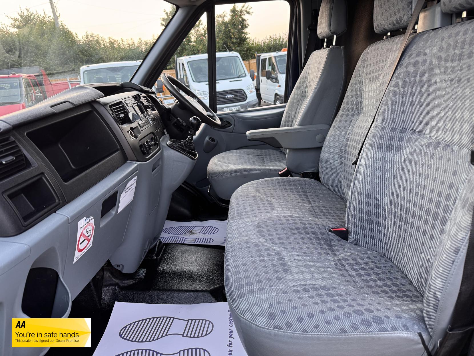 Ford Transit 2.2 TDCi 350 Panel Van 3dr Diesel Manual FWD L2 H3 (209 g/km, 123 bhp)