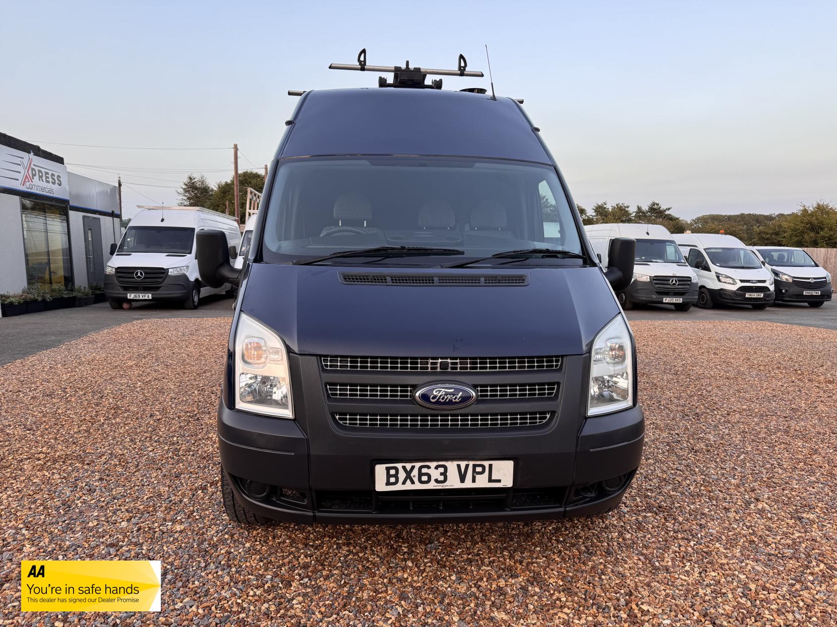 Ford Transit 2.2 TDCi 350 Panel Van 3dr Diesel Manual FWD L2 H3 (209 g/km, 123 bhp)