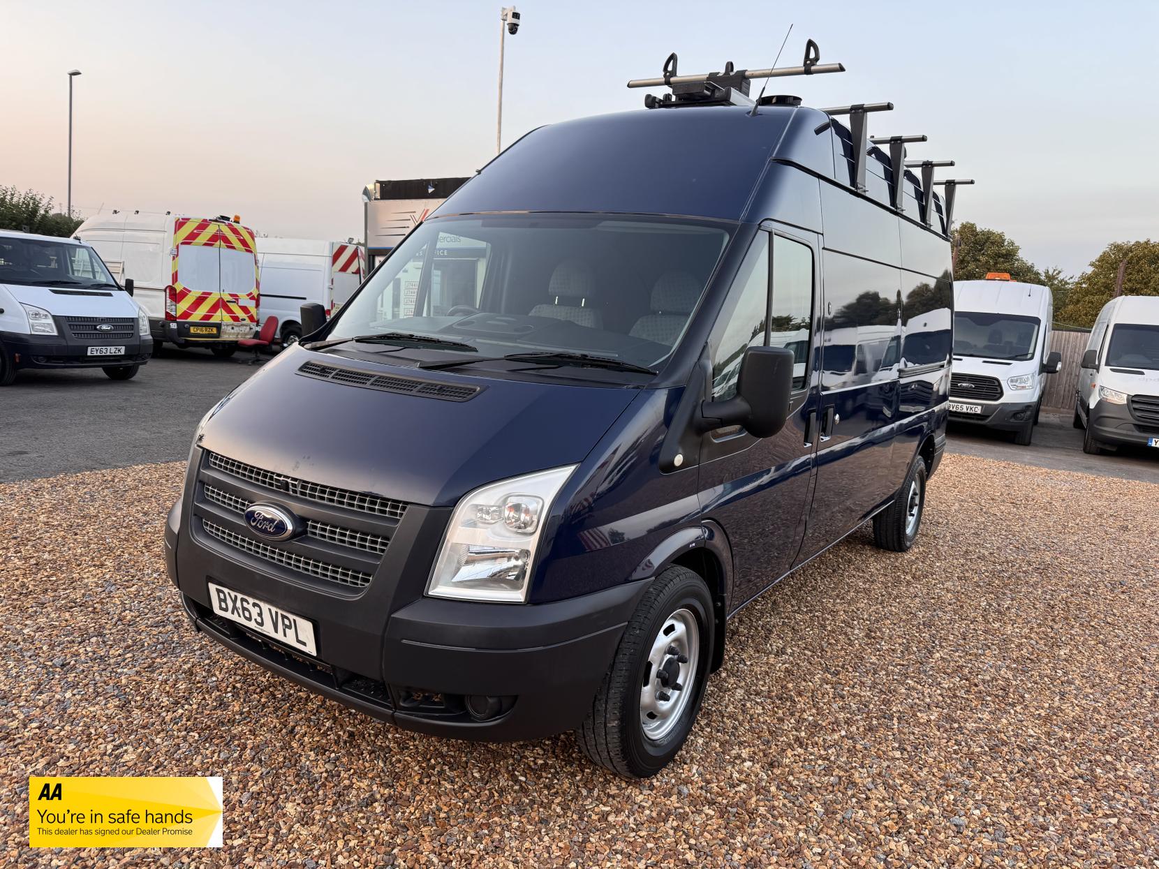 Ford Transit 2.2 TDCi 350 Panel Van 3dr Diesel Manual FWD L2 H3 (209 g/km, 123 bhp)