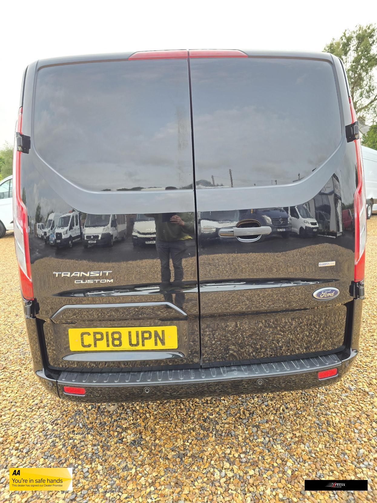 Ford Transit Custom Transit Custom 2.0 300 EcoBlue Limited Panel Van 5dr Diesel Manual L1 H1 Euro 6 (130 ps)