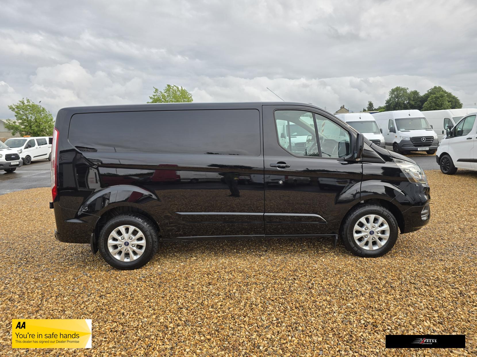 Ford Transit Custom Transit Custom 2.0 300 EcoBlue Limited Panel Van 5dr Diesel Manual L1 H1 Euro 6 (130 ps)