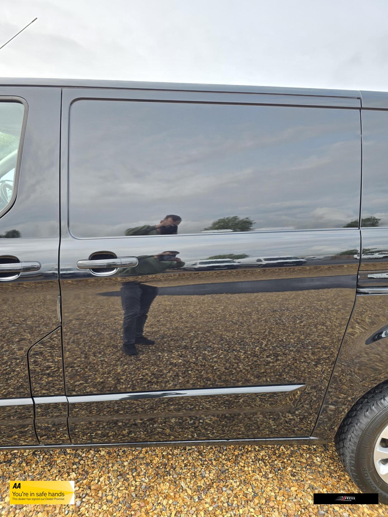 Ford Transit Custom Transit Custom 2.0 300 EcoBlue Limited Panel Van 5dr Diesel Manual L1 H1 Euro 6 (130 ps)