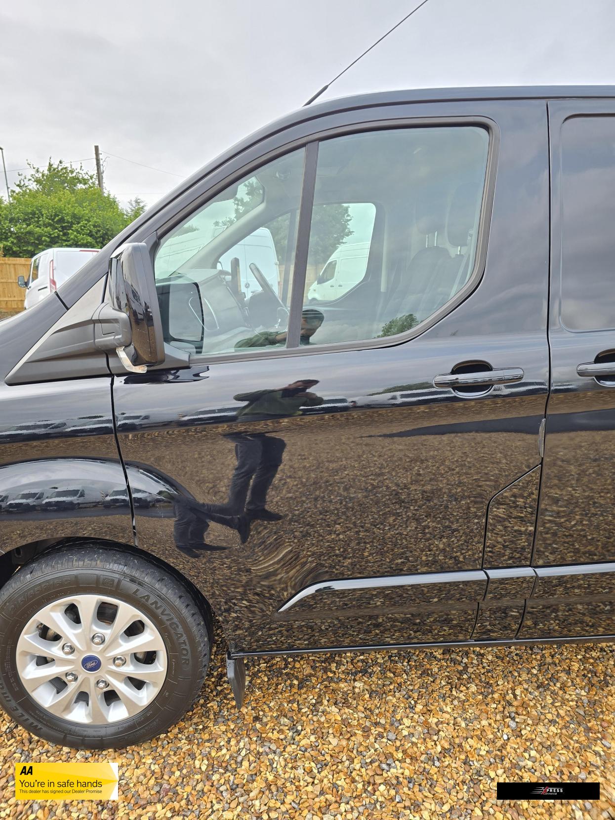 Ford Transit Custom Transit Custom 2.0 300 EcoBlue Limited Panel Van 5dr Diesel Manual L1 H1 Euro 6 (130 ps)