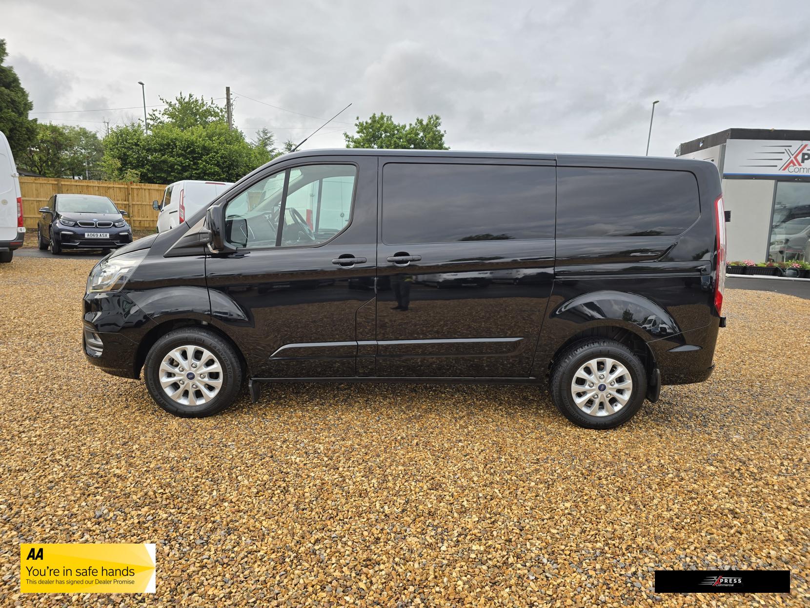 Ford Transit Custom Transit Custom 2.0 300 EcoBlue Limited Panel Van 5dr Diesel Manual L1 H1 Euro 6 (130 ps)