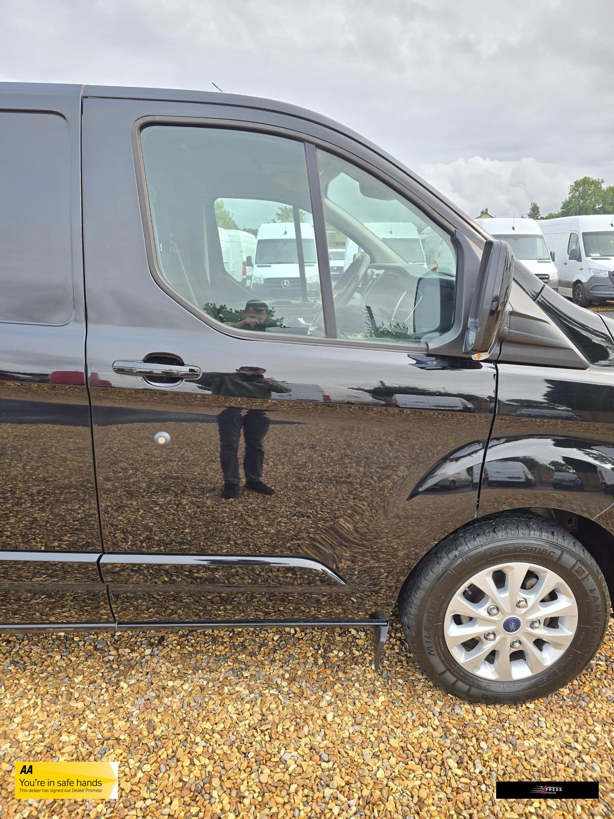 Ford Transit Custom Transit Custom 2.0 300 EcoBlue Limited Panel Van 5dr Diesel Manual L1 H1 Euro 6 (130 ps)