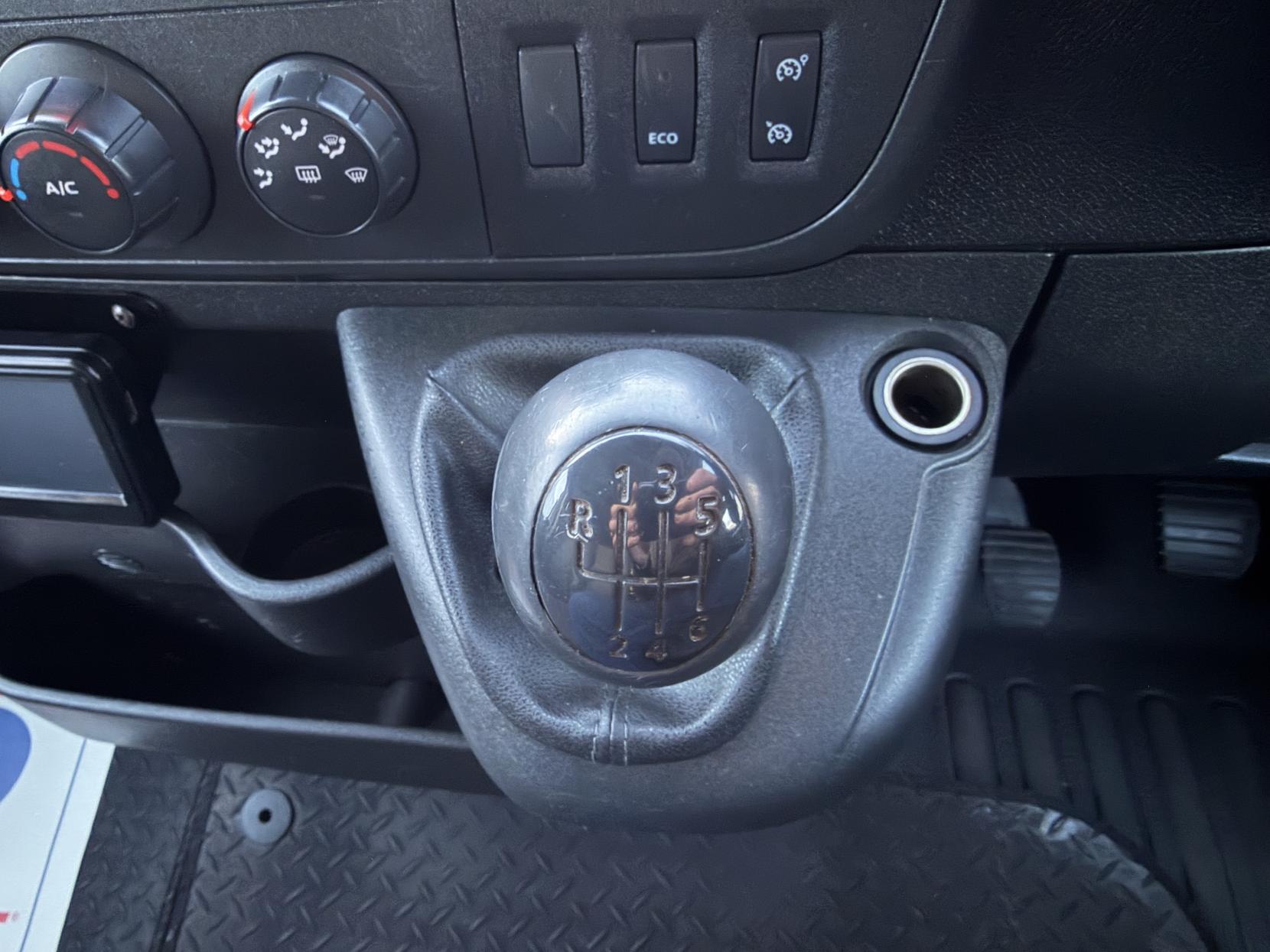 Vauxhall Movano 2.3 CDTi 3500 Panel Van 5dr Diesel Manual FWD L2 H2 Euro 6 (130 ps)