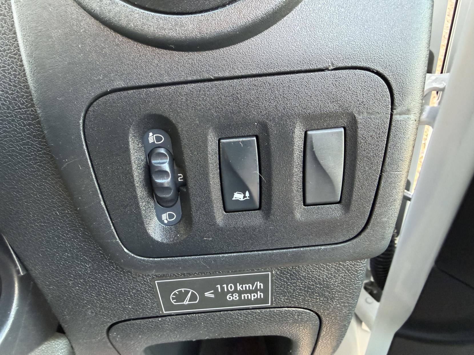 Vauxhall Movano 2.3 CDTi 3500 Panel Van 5dr Diesel Manual FWD L2 H2 Euro 6 (130 ps)