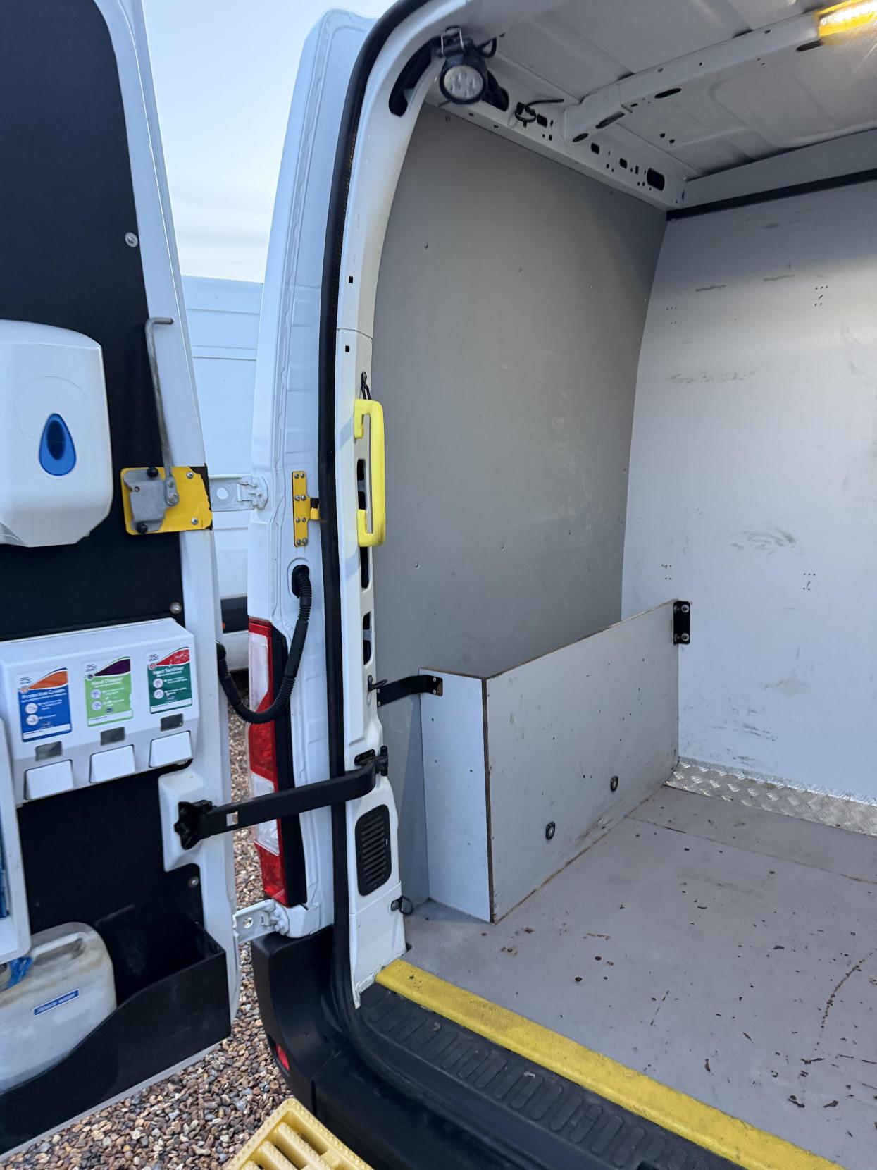 Vauxhall Movano 2.3 CDTi 3500 Panel Van 5dr Diesel Manual FWD L2 H2 Euro 6 (130 ps)