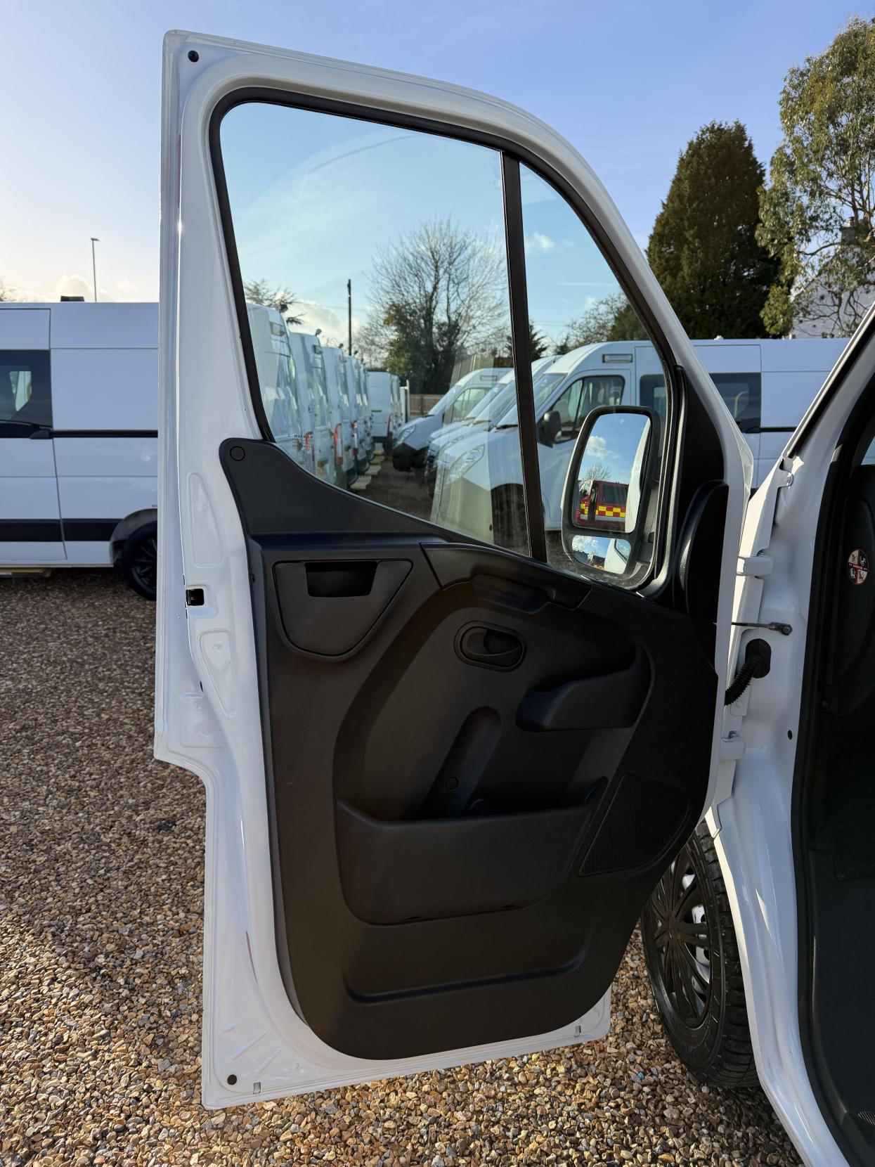 Vauxhall Movano 2.3 CDTi 3500 Panel Van 5dr Diesel Manual FWD L2 H2 Euro 6 (130 ps)