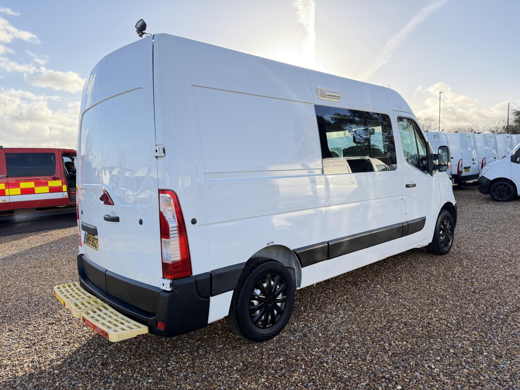 Vauxhall Movano 2.3 CDTi 3500 Panel Van 5dr Diesel Manual FWD L2 H2 Euro 6 (130 ps)