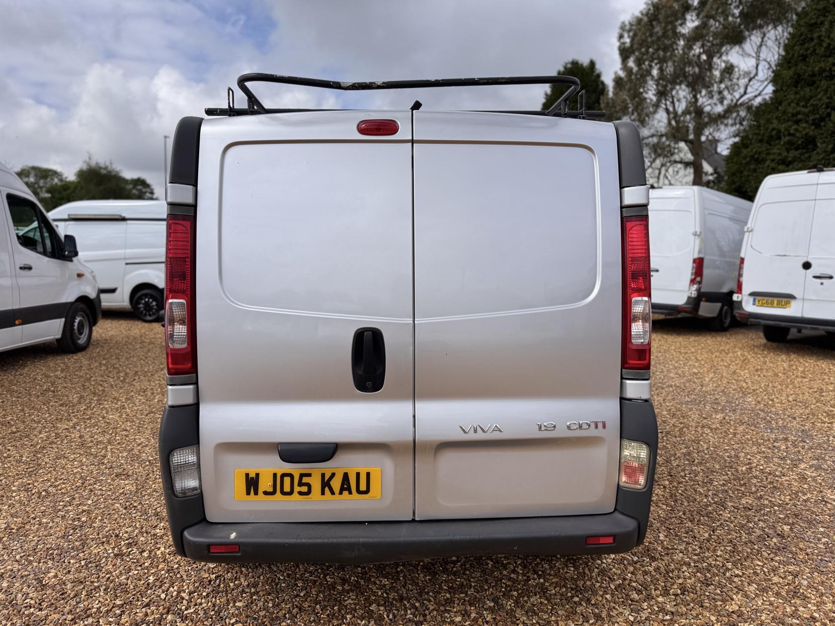 Vauxhall Vivaro 1.9 2700 DTi Panel Van 4dr Diesel Manual FWD L1 (99 bhp)