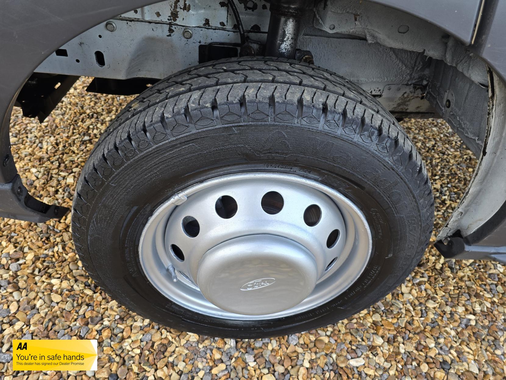 Ford Transit 2.2 TDCi 350 1-Way Tipper 2dr Diesel Manual RWD L2 Euro 5 (1-Stop) (125 ps)