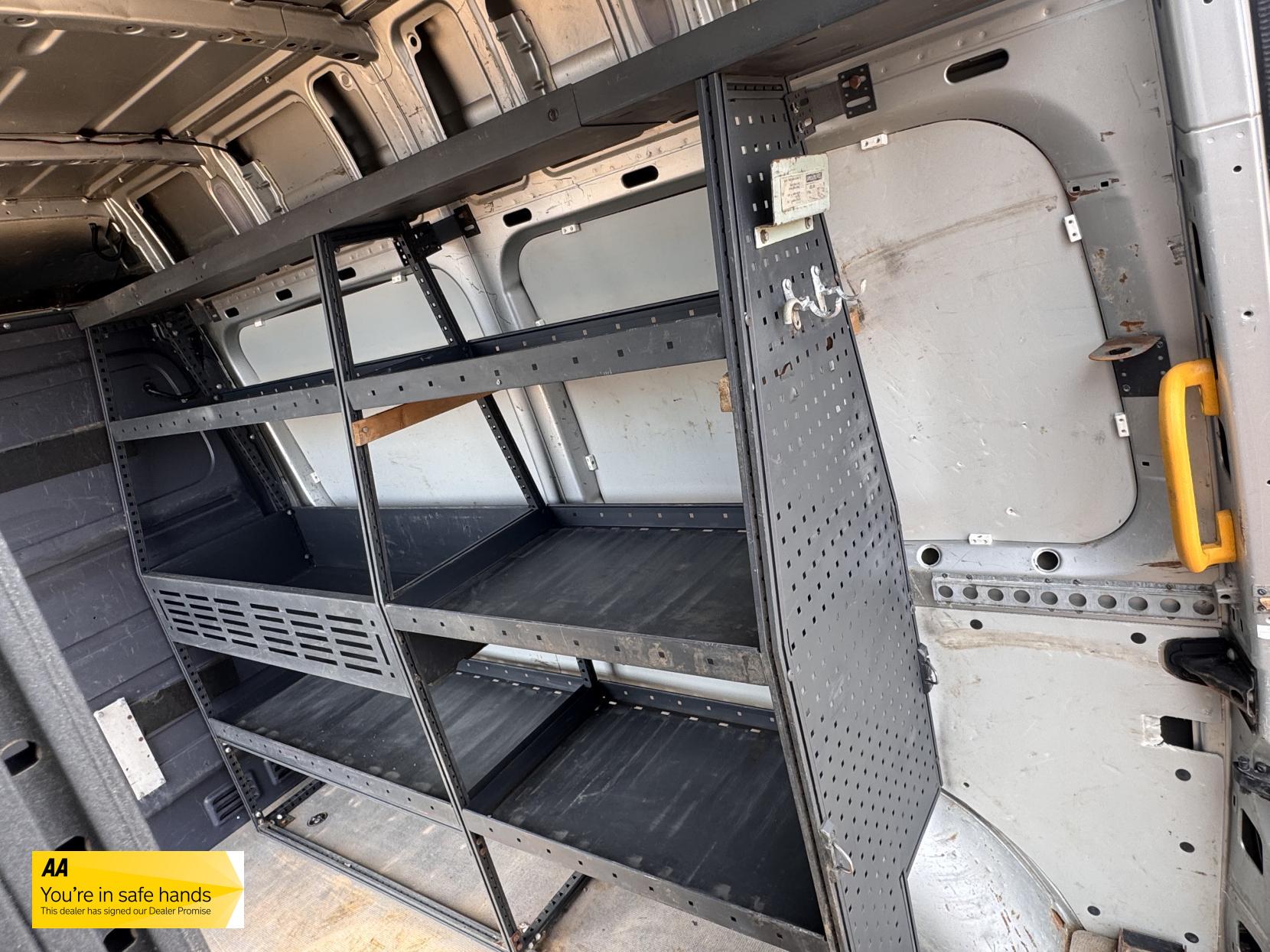 Mercedes-Benz Sprinter 2.1 313 CDi BlueEFFICIENCY Panel Van 4dr Diesel Manual RWD L1 H3 (211 g/km, 129 bhp)