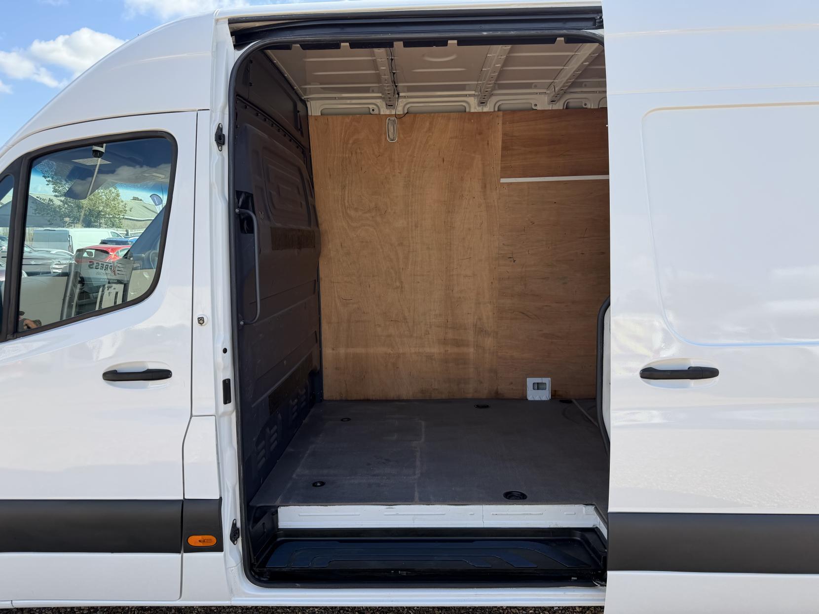 2020 Mercedes-Benz Sprinter 2.1 314 CDI Panel Van 5dr Diesel Manual RWD L3 H2 Euro 6 (143 ps) - Thumbnail 29