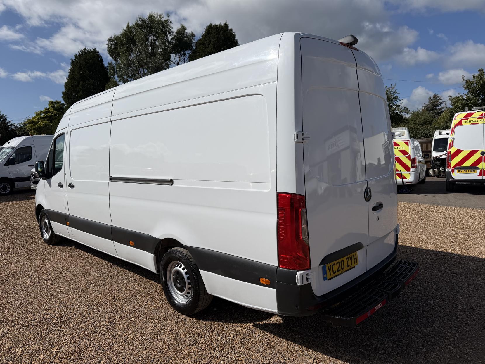 2020 Mercedes-Benz Sprinter 2.1 314 CDI Panel Van 5dr Diesel Manual RWD L3 H2 Euro 6 (143 ps) - Thumbnail 5