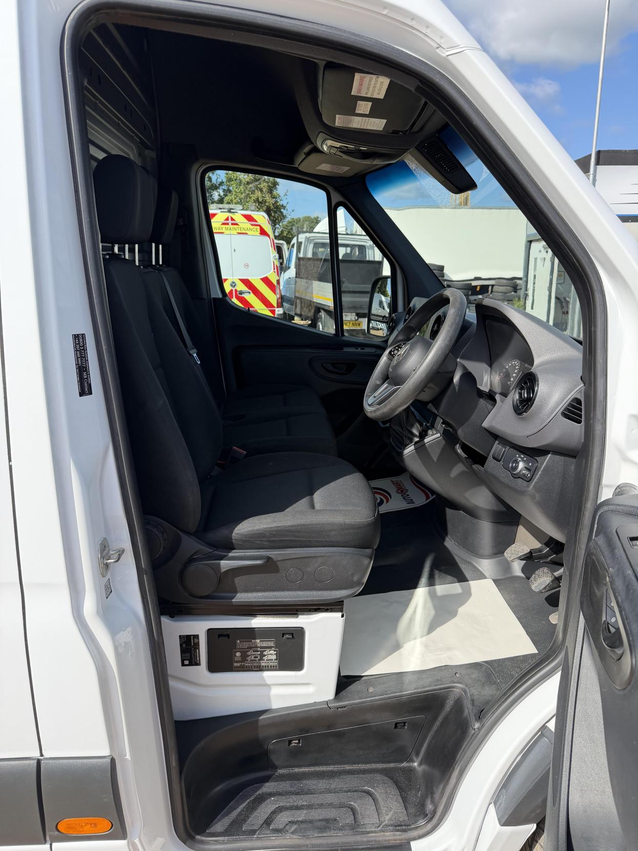 2020 Mercedes-Benz Sprinter 2.1 314 CDI Panel Van 5dr Diesel Manual RWD L3 H2 Euro 6 (143 ps) - Thumbnail 16